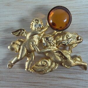 1.5"x1.5" Vintage Louis Stern Gold Tone Putti Cherubs Real Baltic Amber Brooch